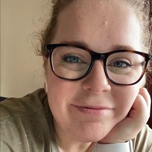 Meet your Posher, Laurel